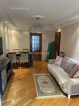 Satılır 3 otaqlı köhnə tikili 80 m²