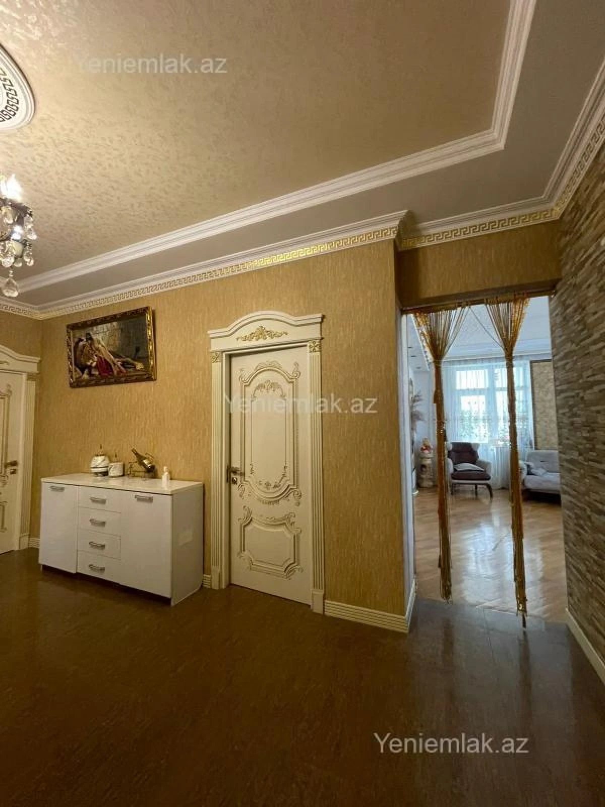 Satılır 3 otaqlı yeni tikili 130 m²