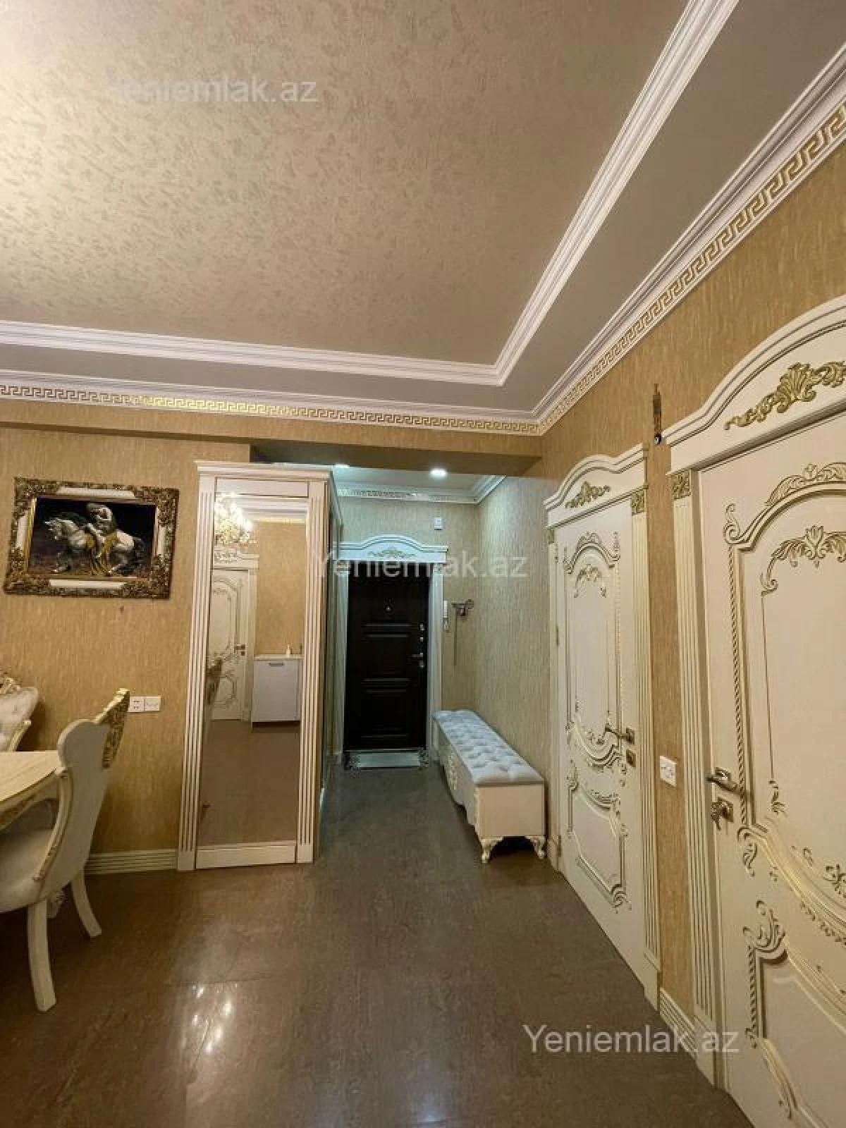 Satılır 3 otaqlı yeni tikili 130 m²