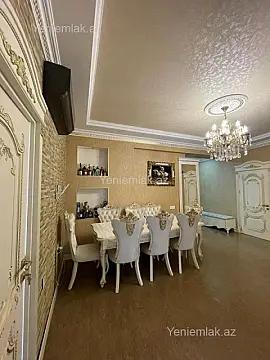 Satılır 3 otaqlı yeni tikili 130 m²