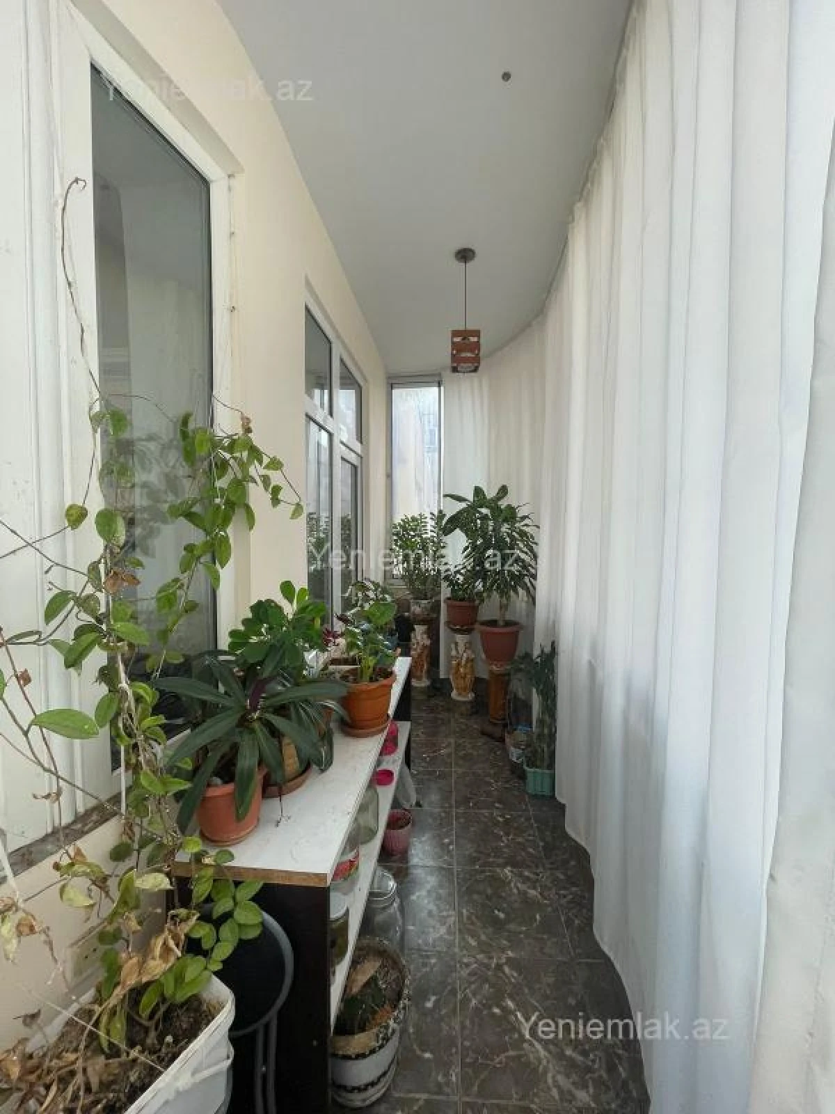 Satılır 3 otaqlı yeni tikili 130 m²
