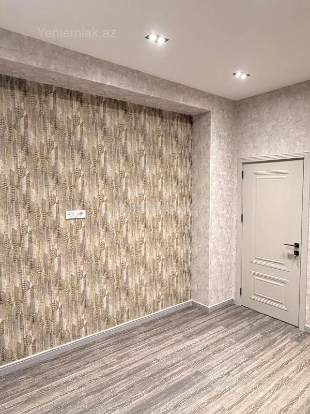 Satılır 2 otaqlı yeni tikili 75.5 m²