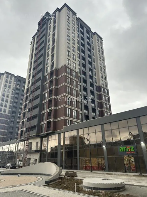 Satılır 2 otaqlı yeni tikili 75.5 m²