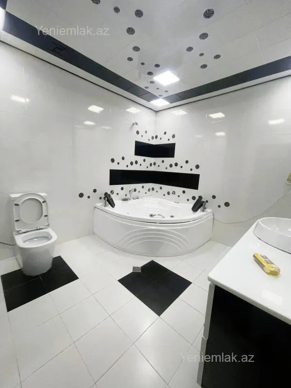 Satılır 3 otaqlı yeni tikili 165 m²