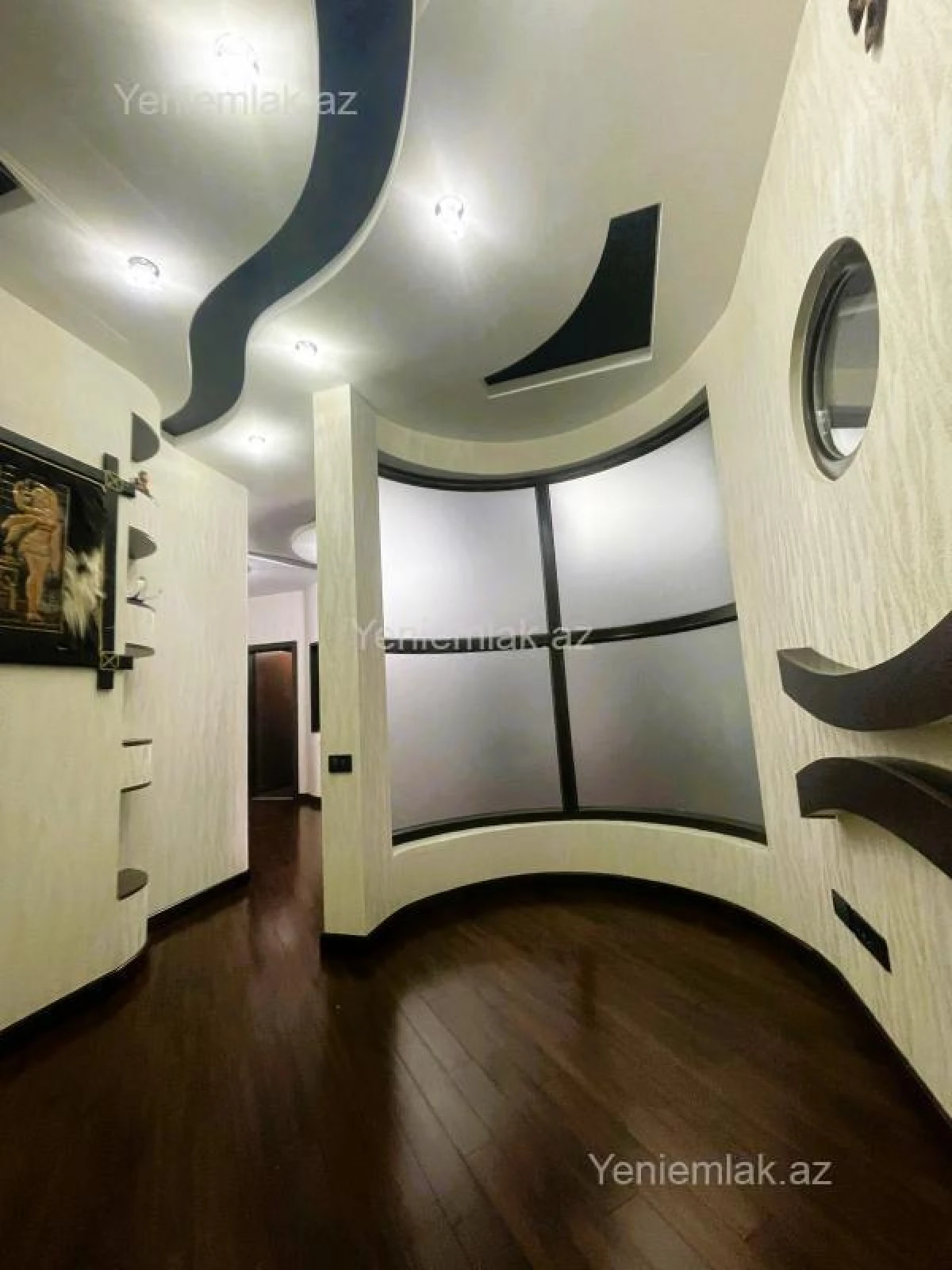 Satılır 3 otaqlı yeni tikili 165 m²