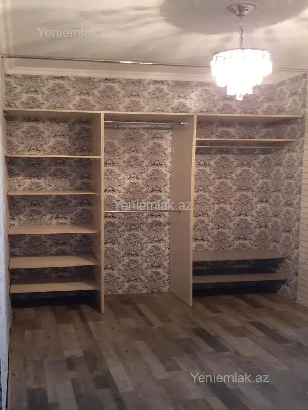 Satılır 2 otaqlı köhnə tikili 60 m²