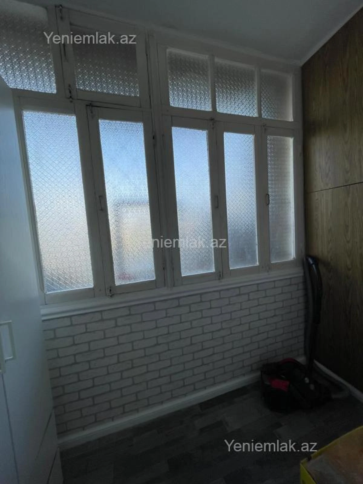 Satılır 2 otaqlı köhnə tikili 60 m²