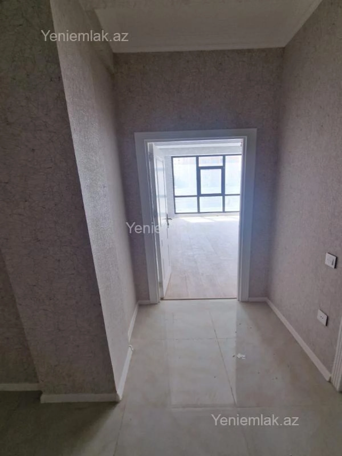Satılır 2 otaqlı yeni tikili 95 m²