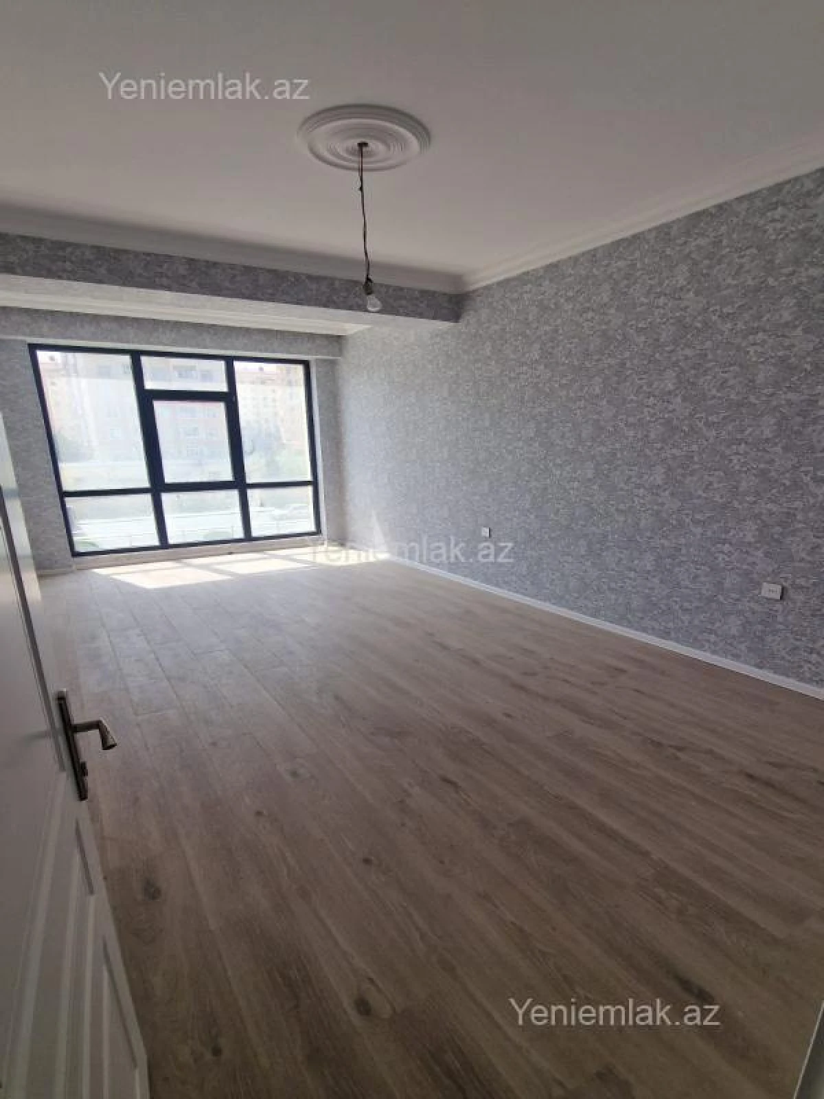 Satılır 2 otaqlı yeni tikili 95 m²