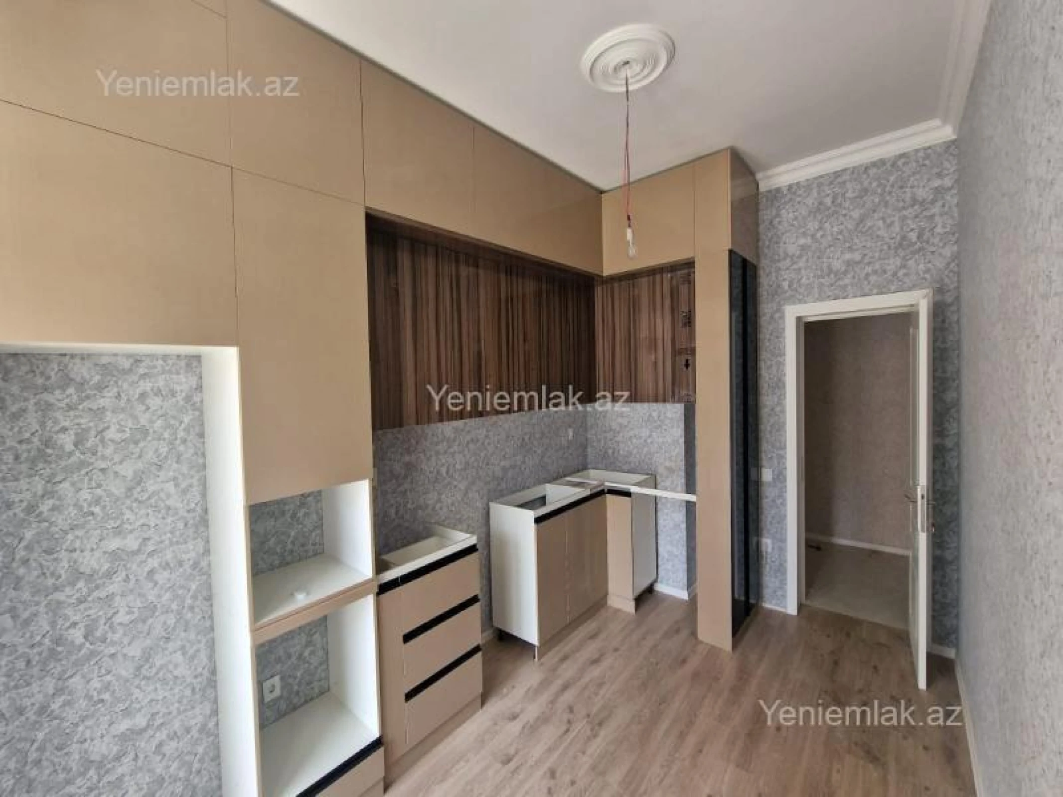 Satılır 2 otaqlı yeni tikili 95 m²