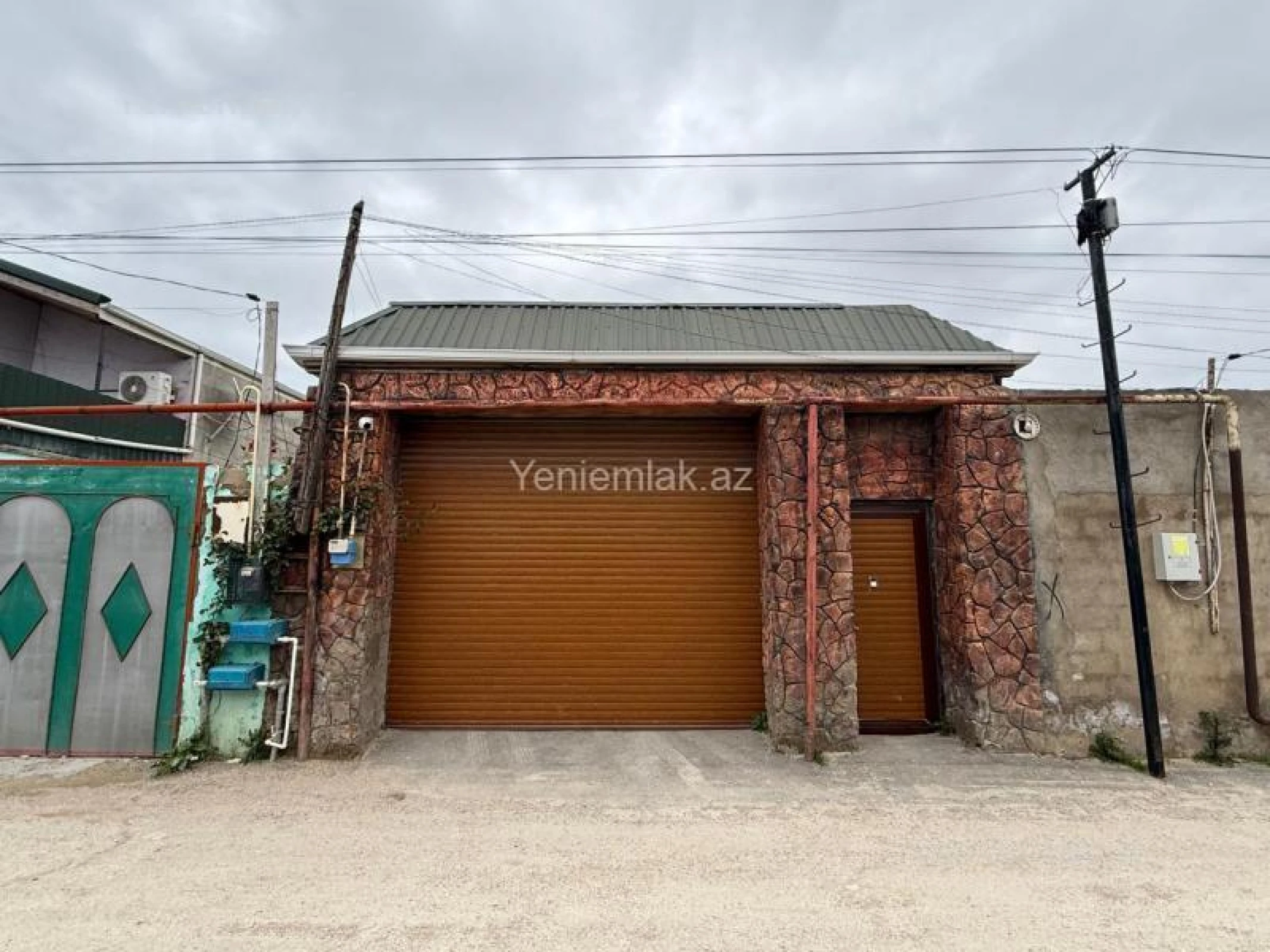 Satılır 4 otaqlı həyət evi 120 m²