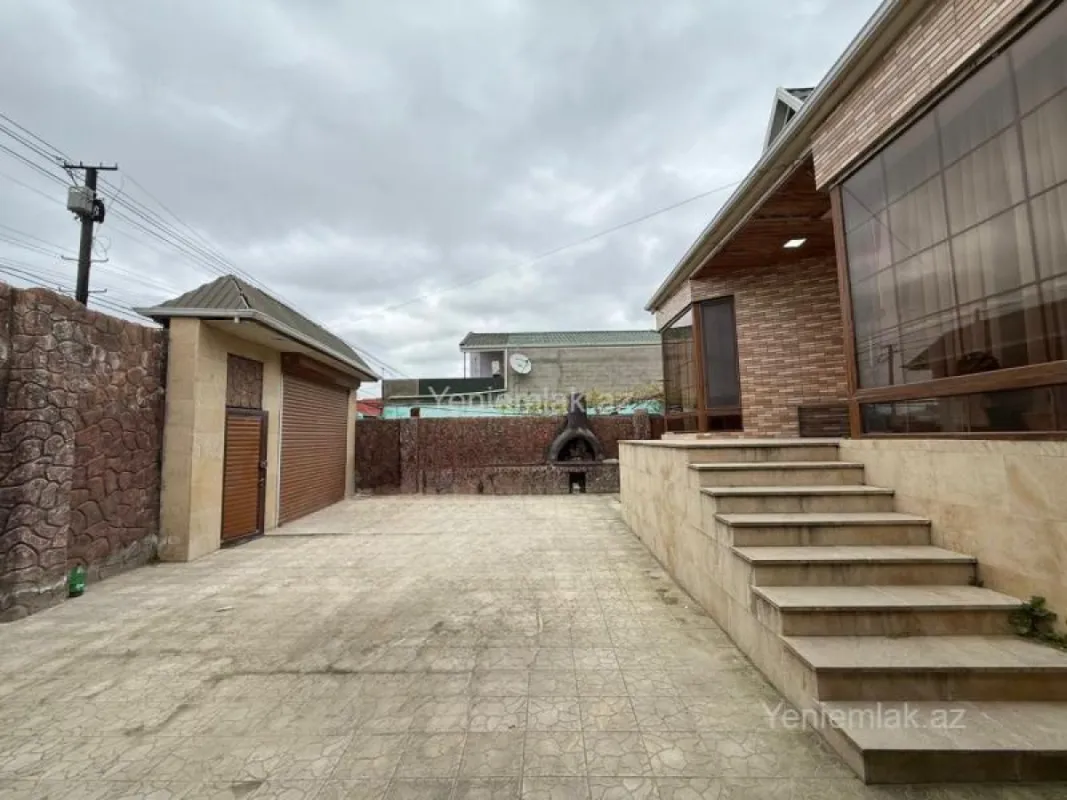 Satılır 4 otaqlı həyət evi 120 m²