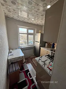 Satılır 1 otaqlı köhnə tikili 31 m²