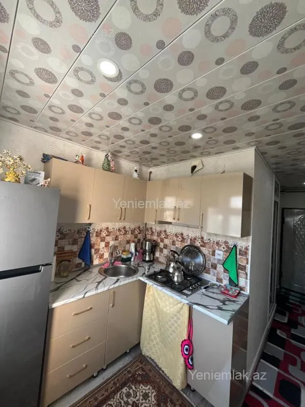 Satılır 1 otaqlı köhnə tikili 31 m²