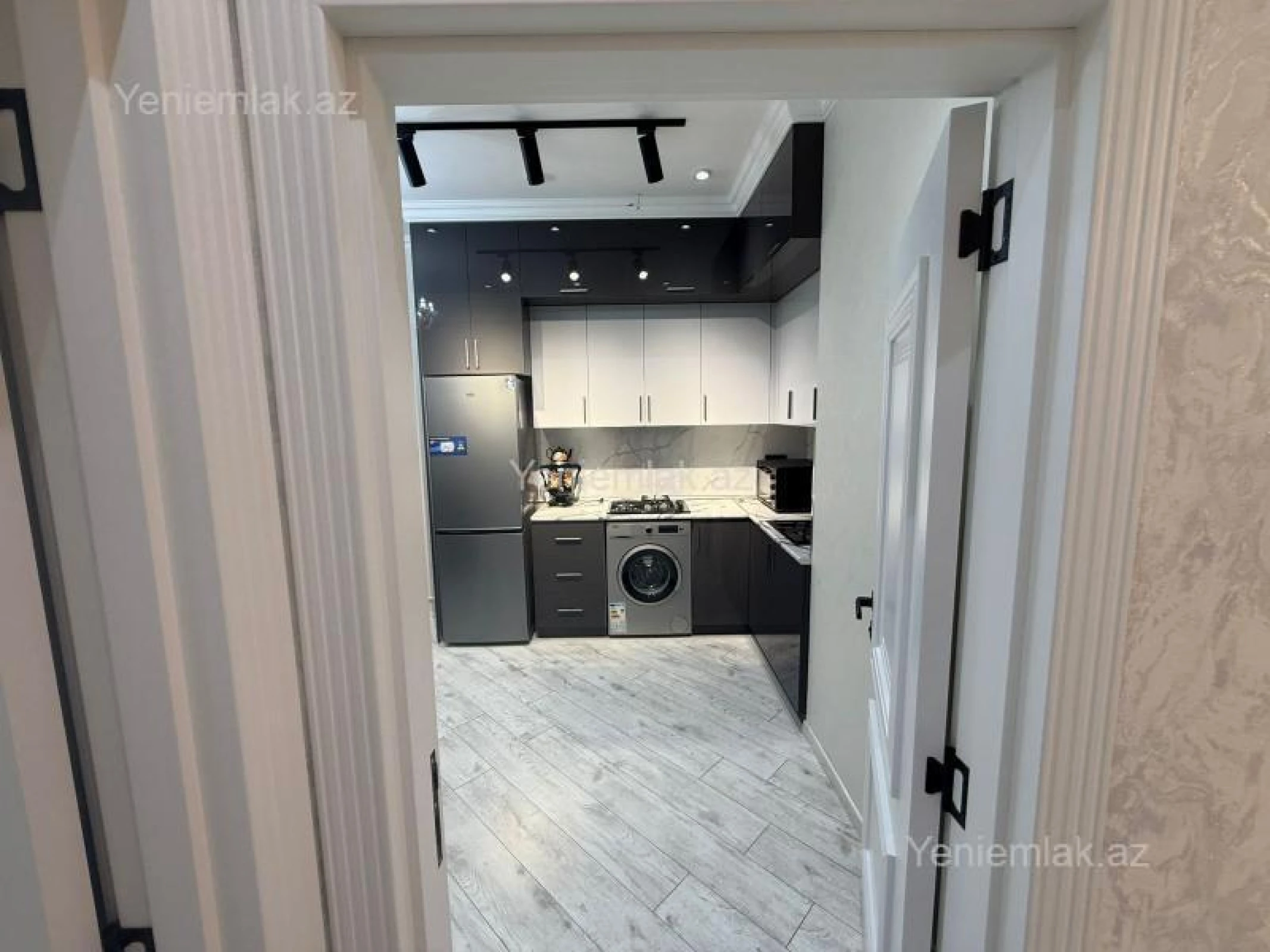 Satılır 2 otaqlı yeni tikili 61.5 m²