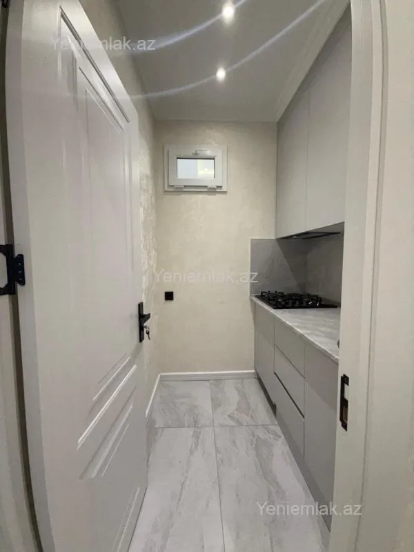 Satılır 2 otaqlı köhnə tikili 35 m²