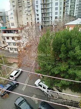 Satılır 1 otaqlı köhnə tikili 30 m²