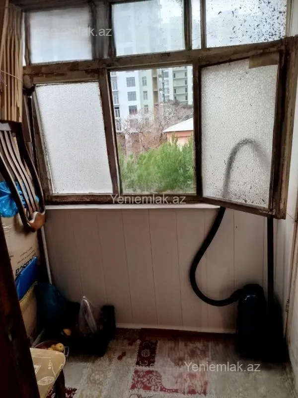 Satılır 1 otaqlı köhnə tikili 30 m²