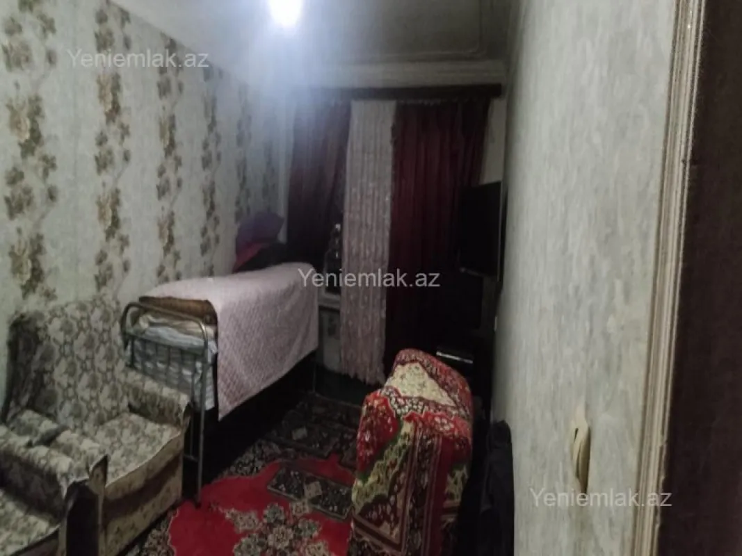 Satılır 5 otaqlı köhnə tikili 120 m²
