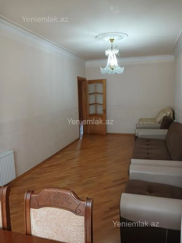 Satılır 3 otaqlı köhnə tikili 90 m²