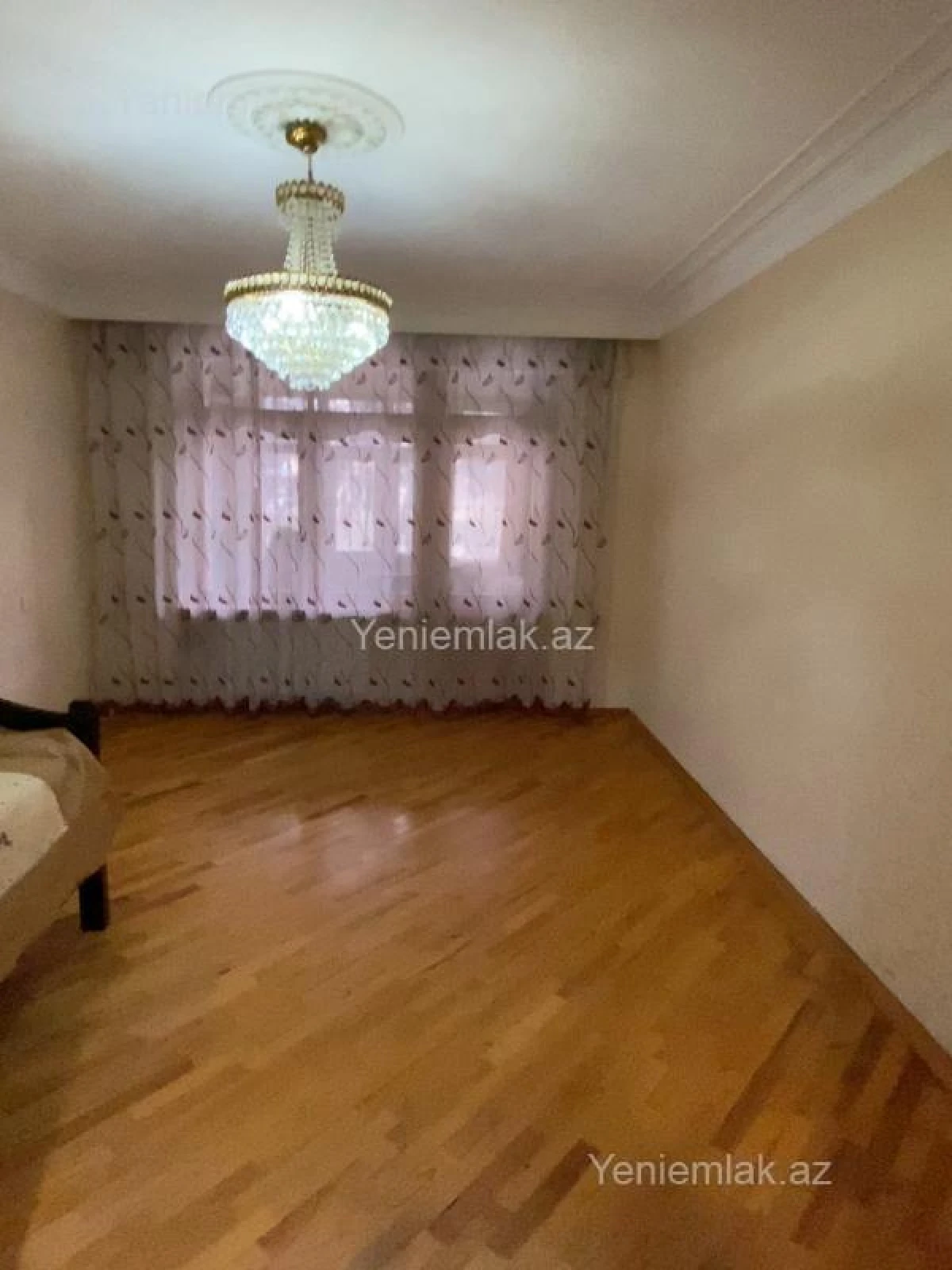 Satılır 3 otaqlı köhnə tikili 90 m²