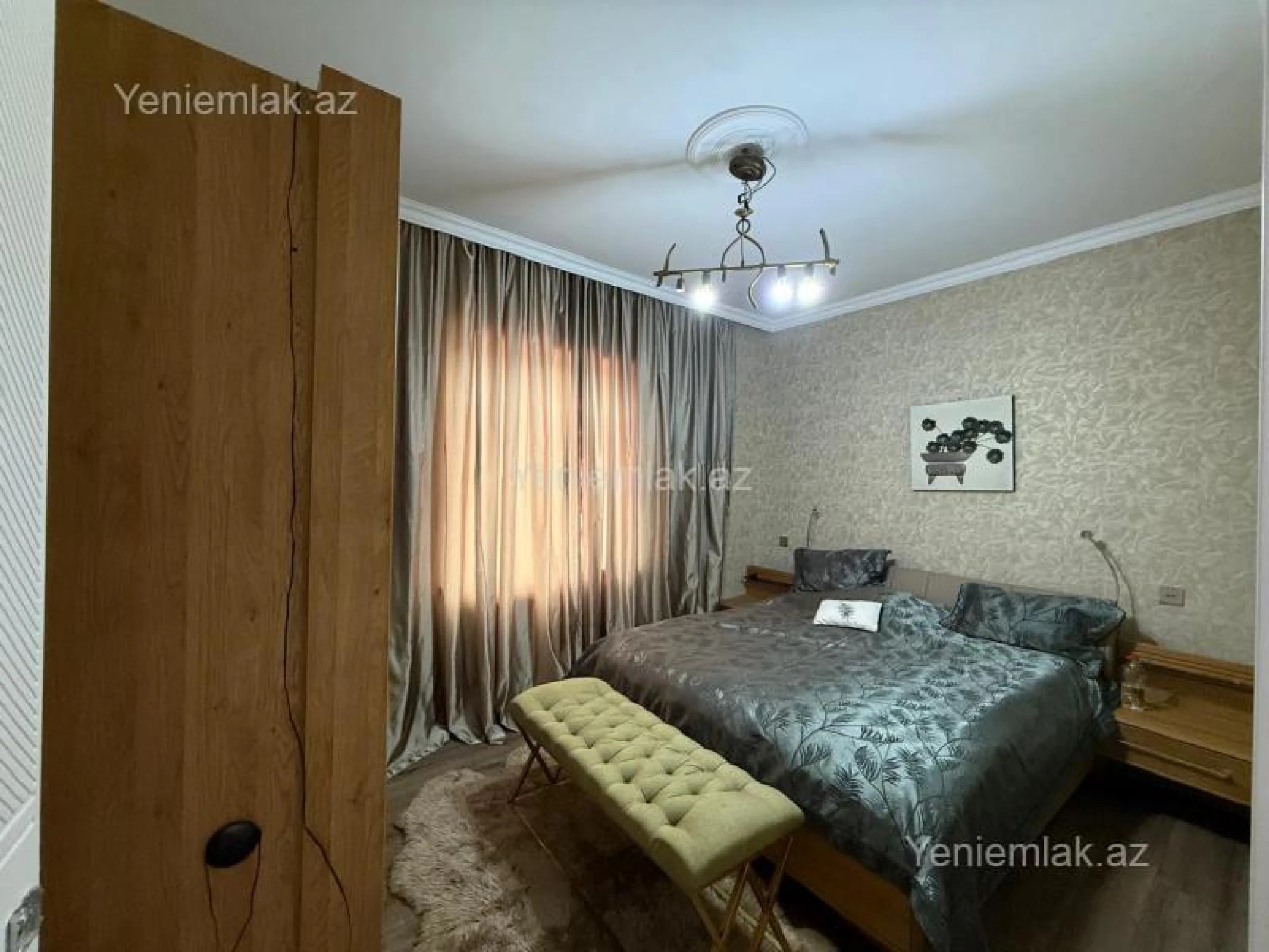 Satılır 6 otaqlı həyət evi 240 m²