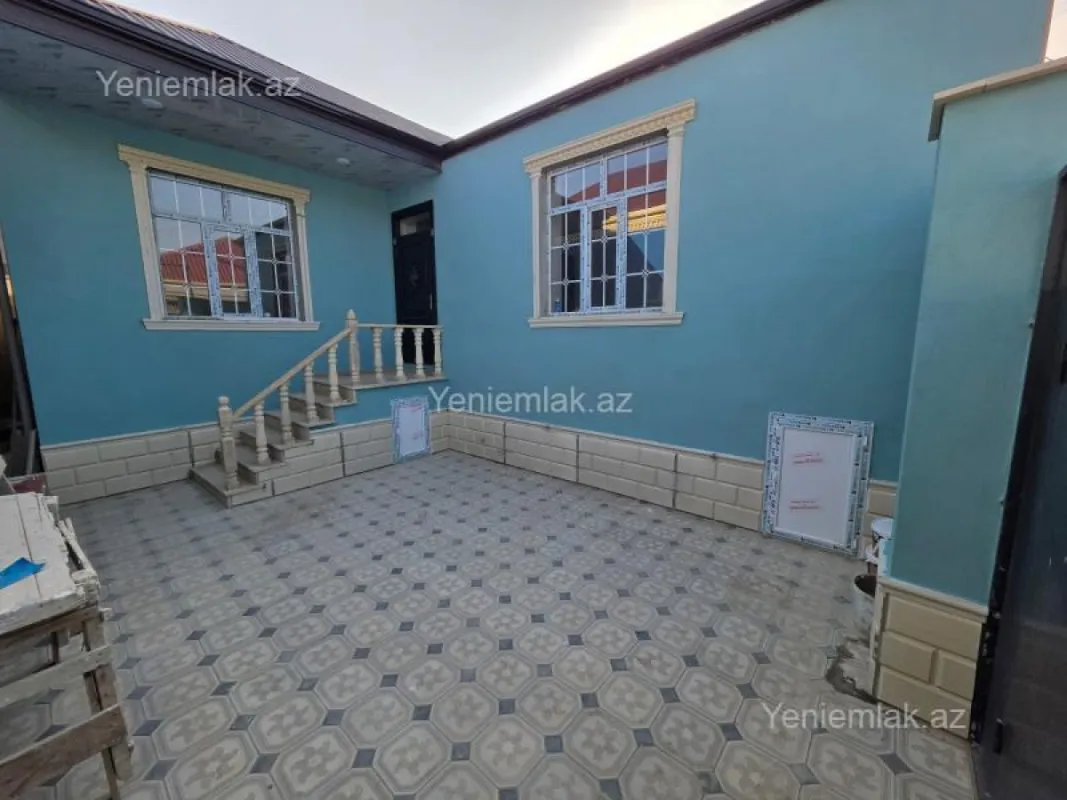 Satılır 4 otaqlı həyət evi 100 m²
