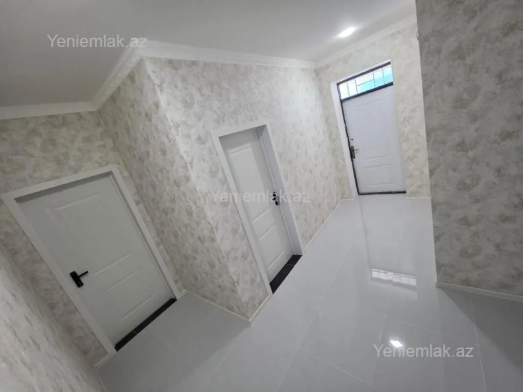 Satılır 4 otaqlı həyət evi 100 m²