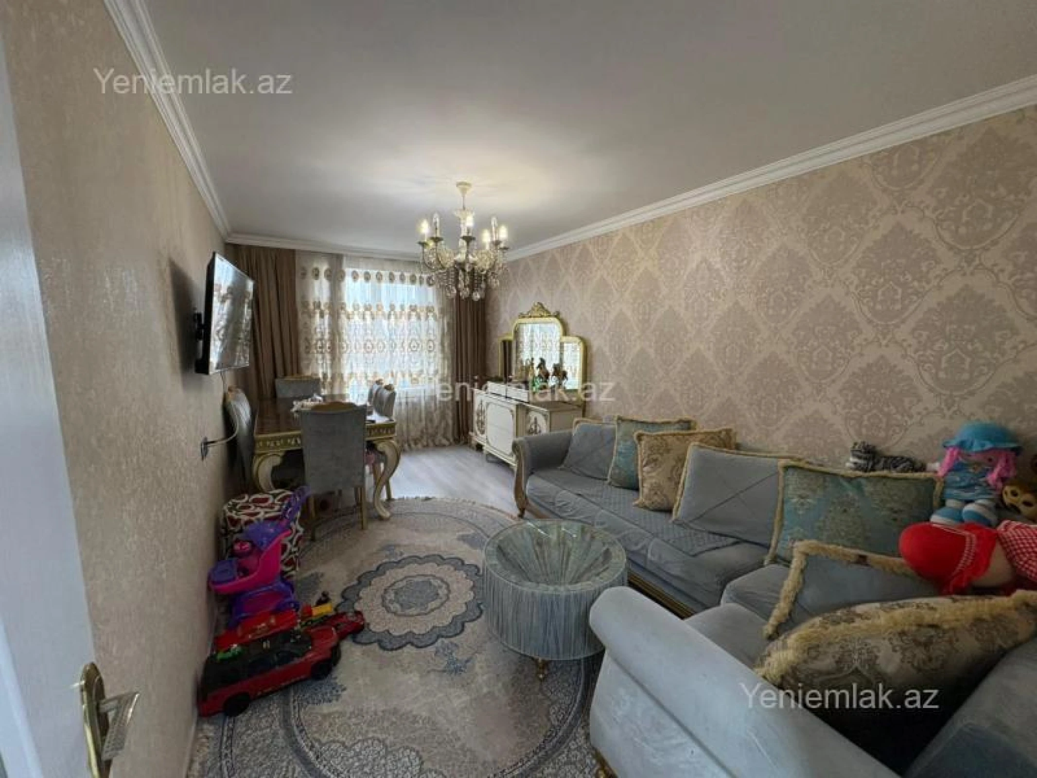 Satılır 5 otaqlı köhnə tikili 100 m²