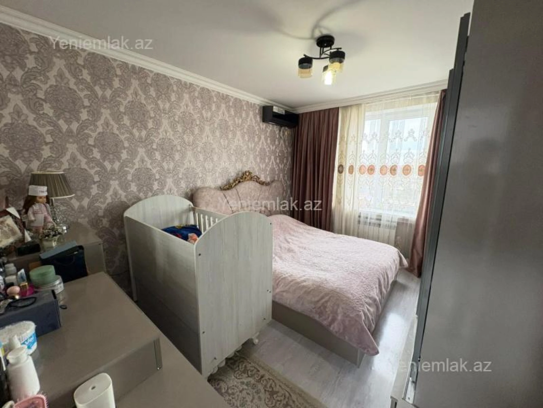 Satılır 5 otaqlı köhnə tikili 100 m²