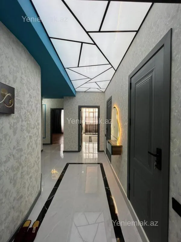 Satılır 3 otaqlı yeni tikili 93 m²