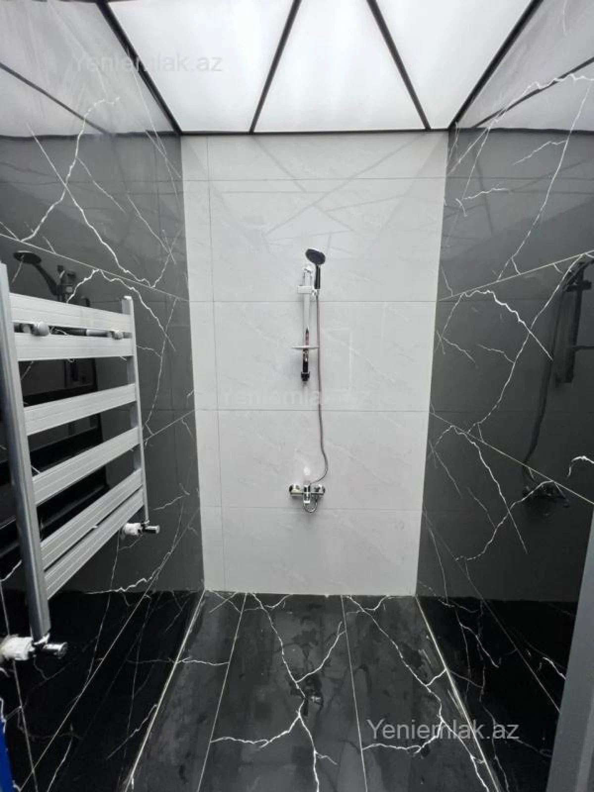 Satılır 3 otaqlı yeni tikili 93 m²