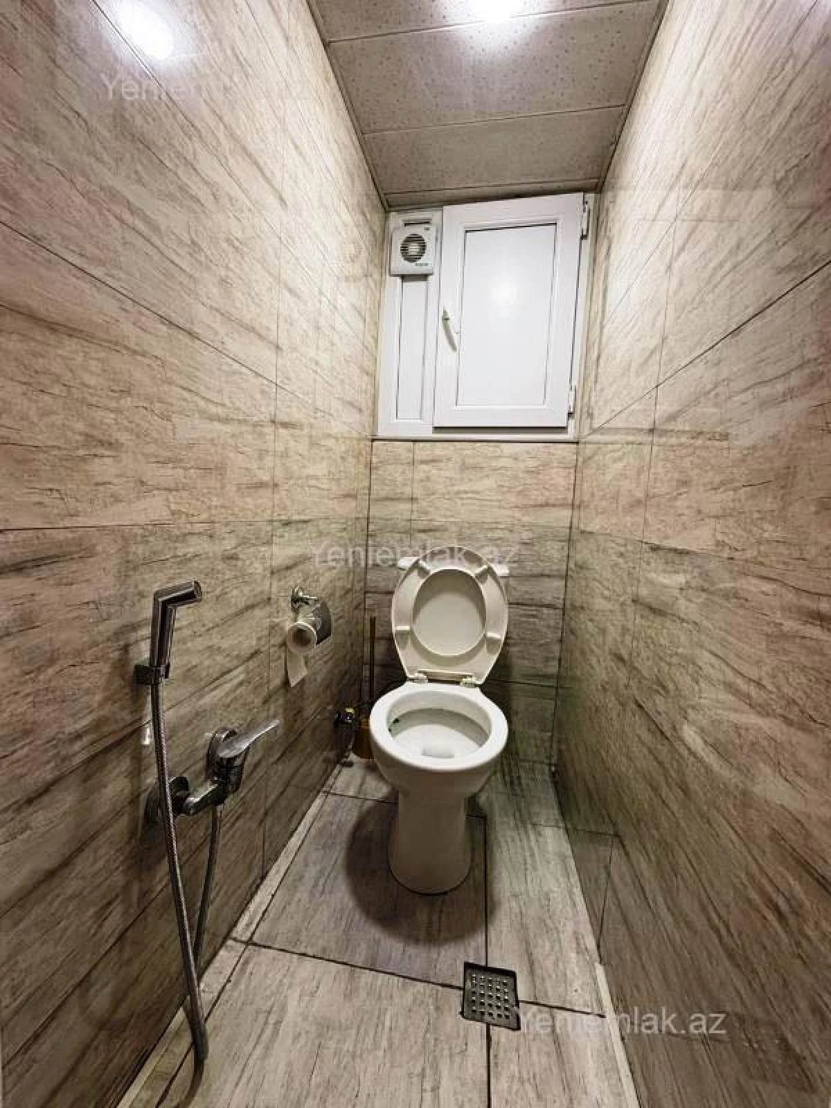 Satılır 2 otaqlı köhnə tikili 60 m²