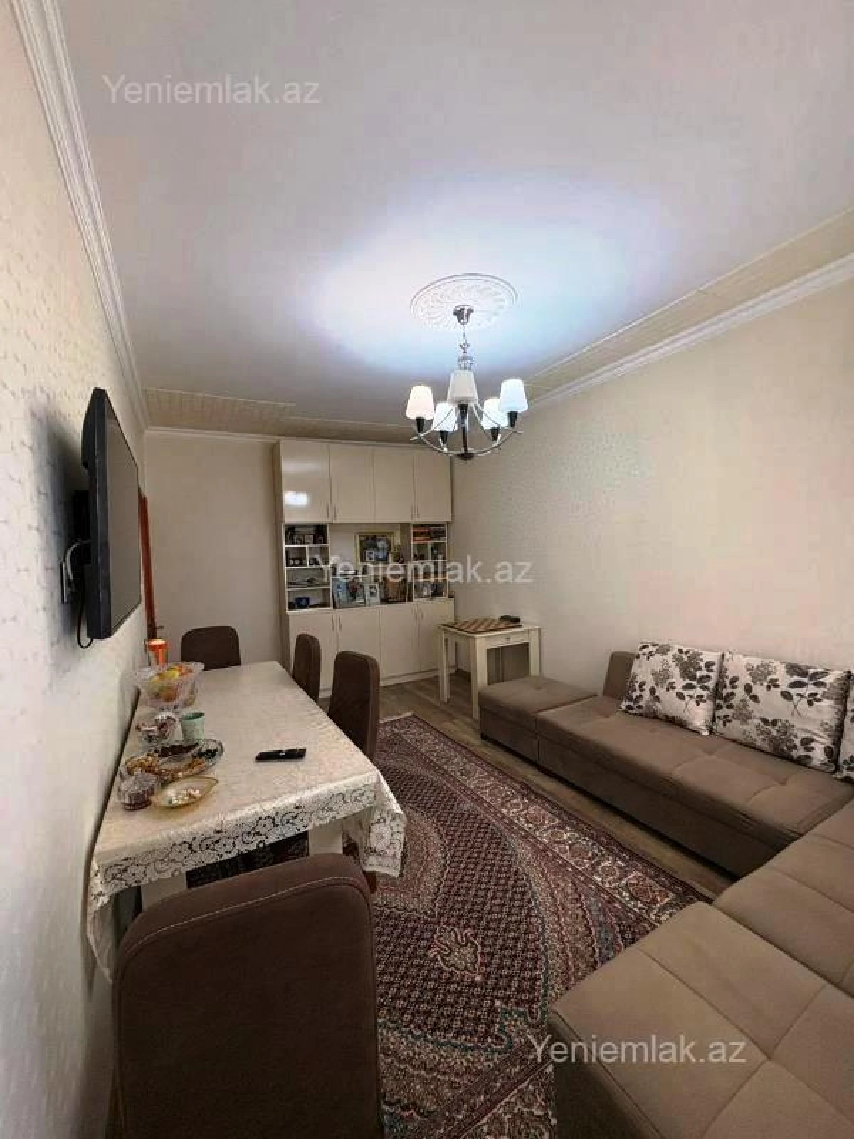 Satılır 2 otaqlı köhnə tikili 60 m²