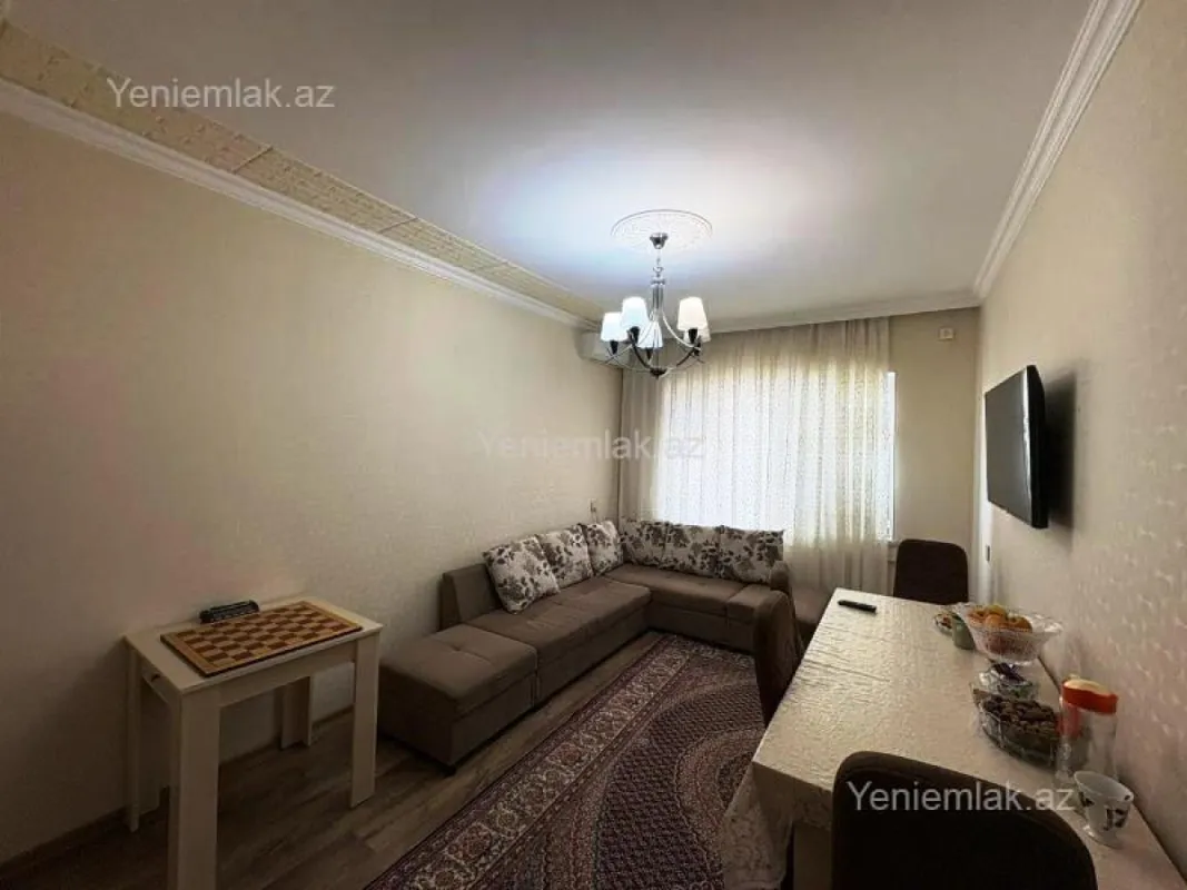 Satılır 2 otaqlı köhnə tikili 60 m²