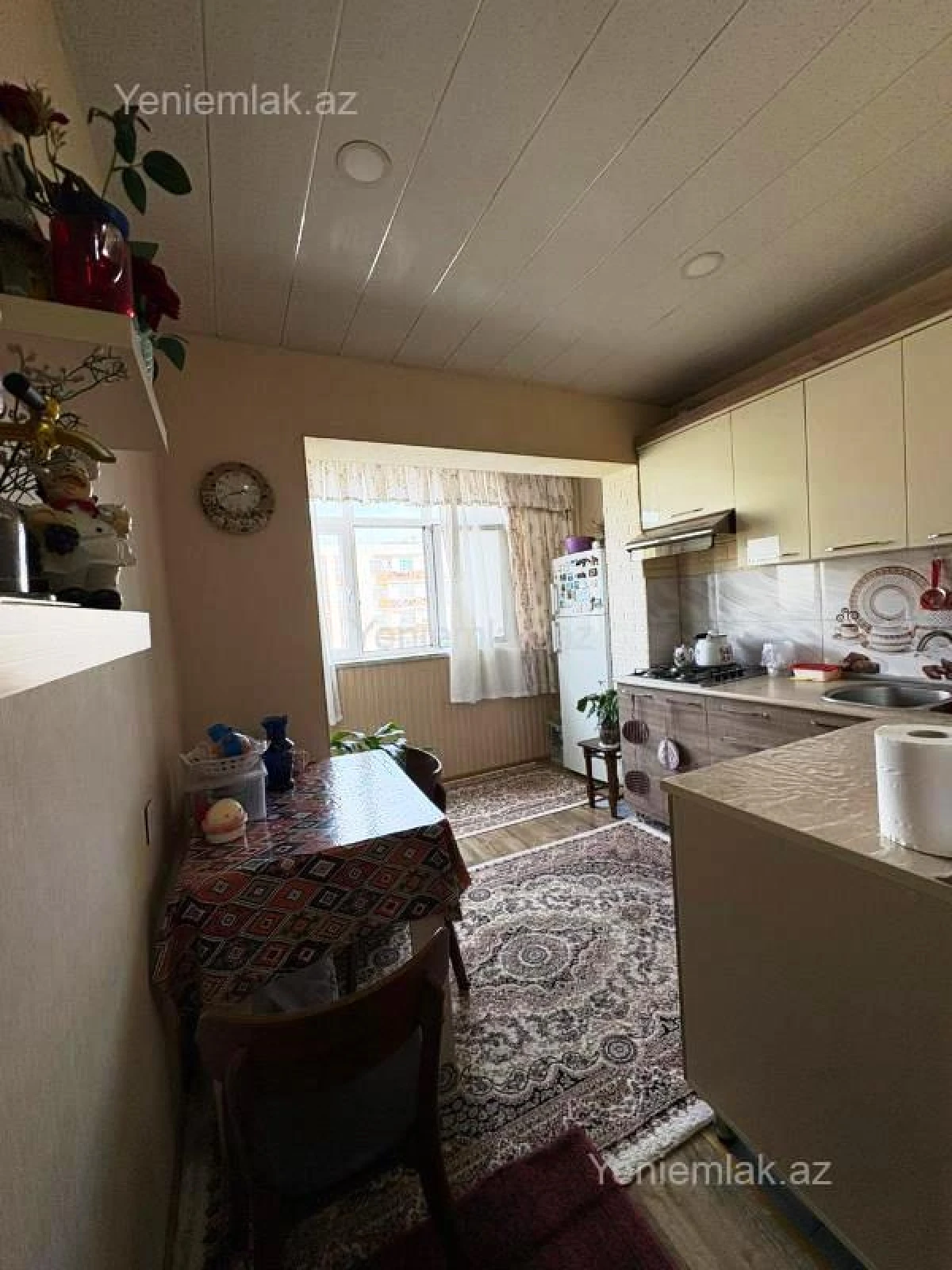 Satılır 2 otaqlı köhnə tikili 60 m²