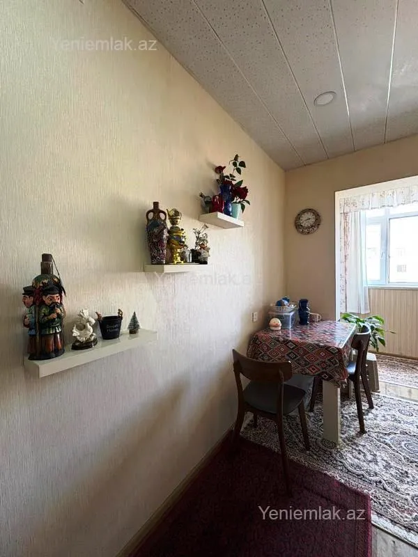 Satılır 2 otaqlı köhnə tikili 60 m²