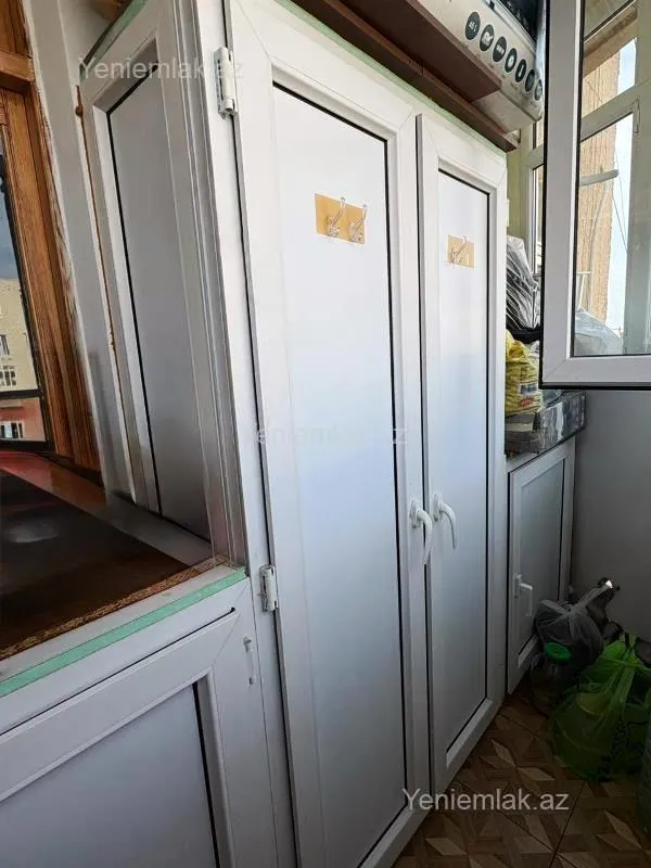 Satılır 2 otaqlı köhnə tikili 60 m²