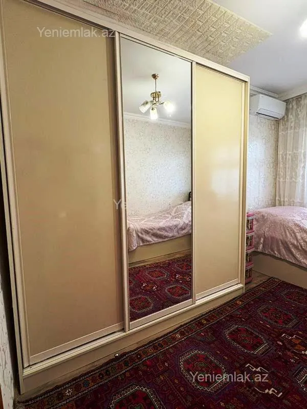 Satılır 2 otaqlı köhnə tikili 60 m²