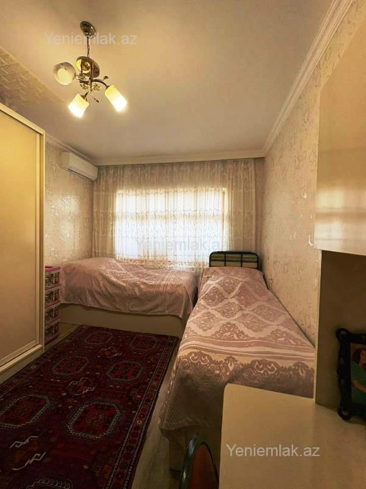 Satılır 2 otaqlı köhnə tikili 60 m²