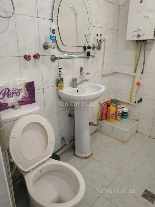 Satılır 2 otaqlı köhnə tikili 36 m²