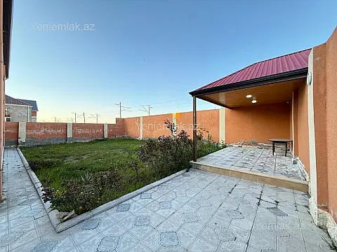 Satılır 4 otaqlı həyət evi 120 m²
