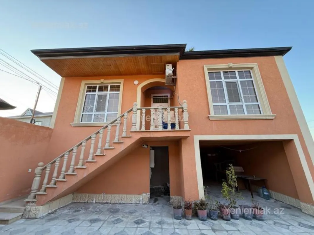 Satılır 4 otaqlı həyət evi 120 m²