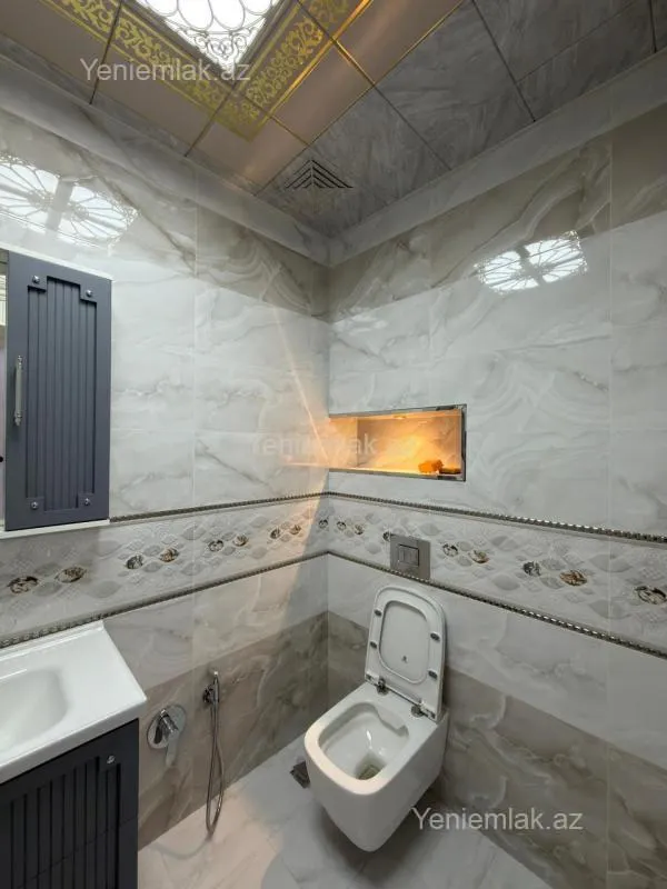 Satılır 3 otaqlı yeni tikili 145 m²