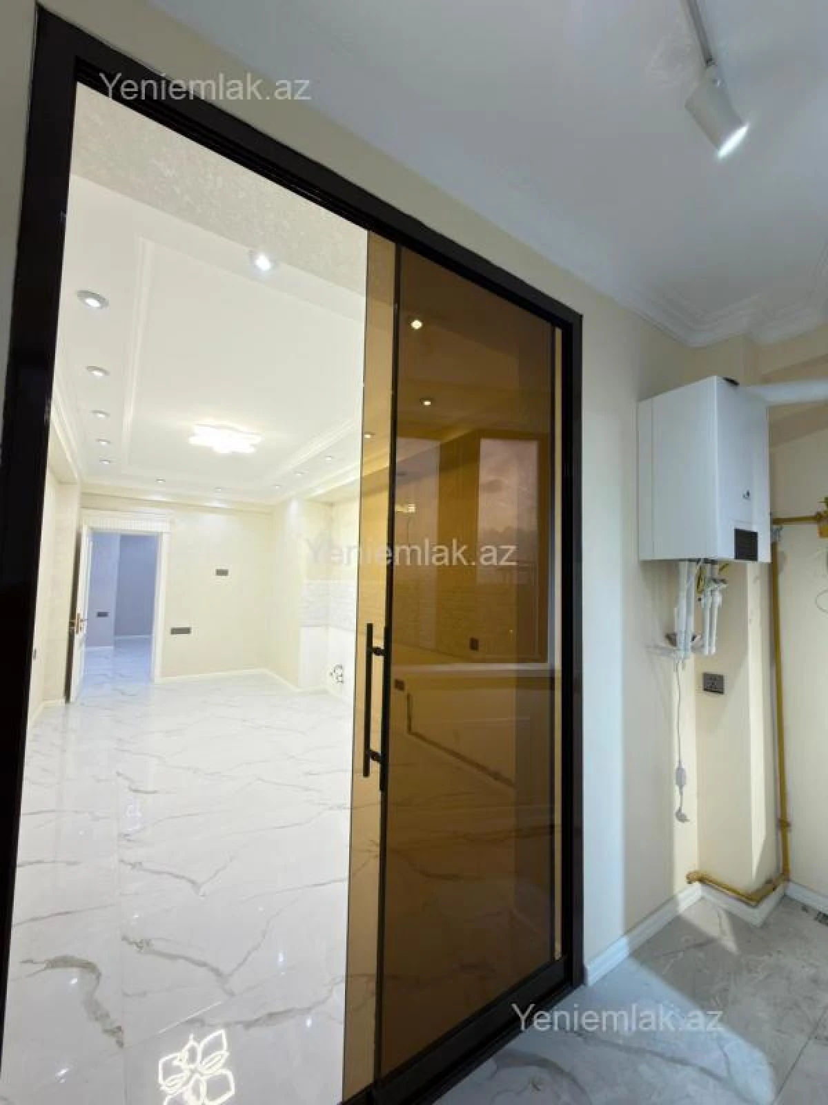 Satılır 3 otaqlı yeni tikili 145 m²