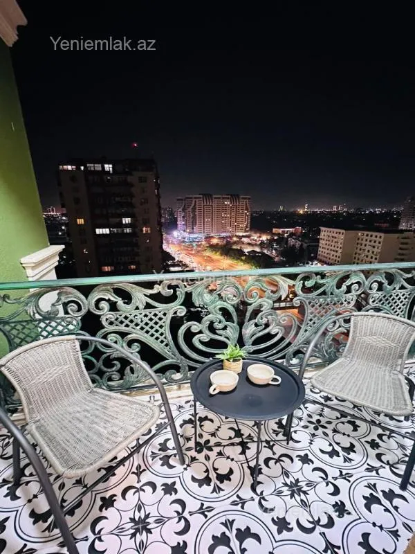 Satılır 3 otaqlı yeni tikili 85 m²