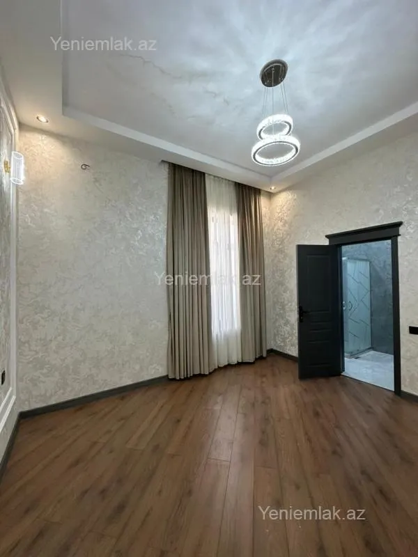Satılır 5 otaqlı həyət evi 220 m²
