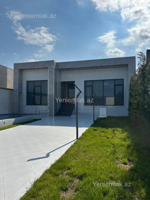 Satılır 5 otaqlı həyət evi 220 m²