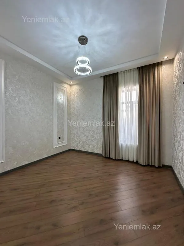 Satılır 5 otaqlı həyət evi 220 m²