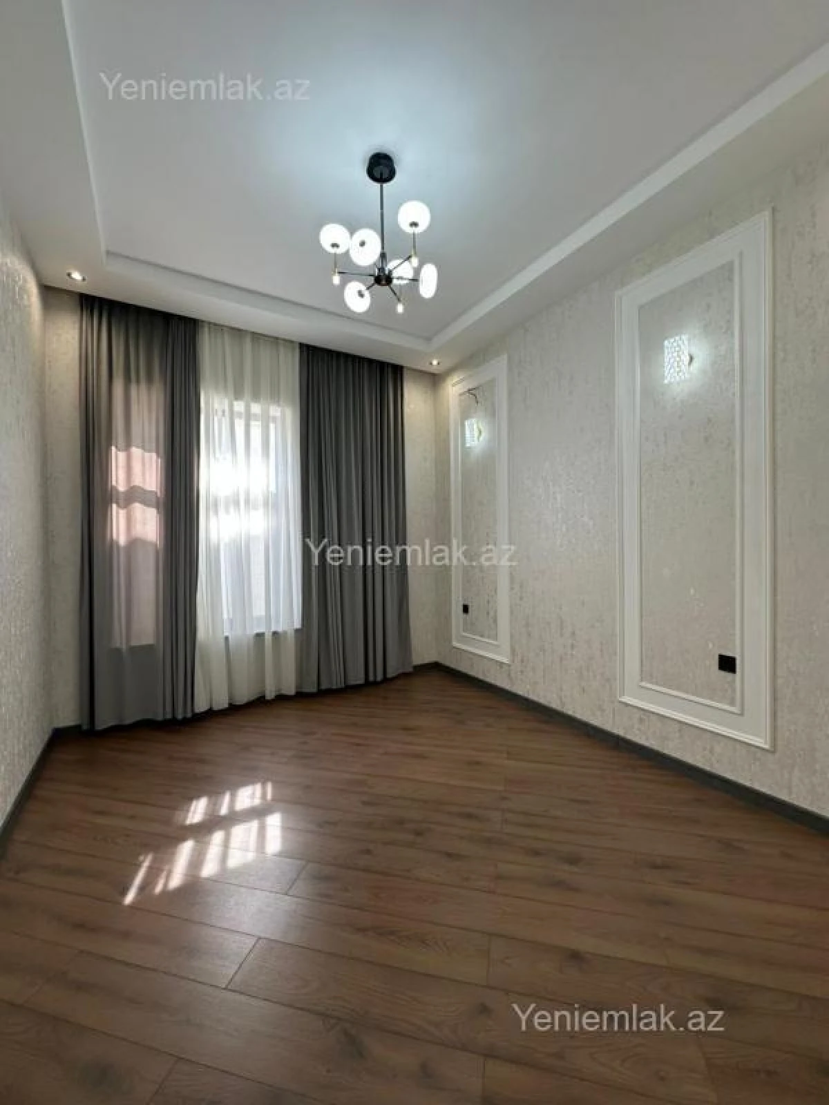 Satılır 5 otaqlı həyət evi 220 m²